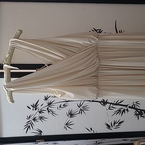 Elegant Cream Sleeveless Dress